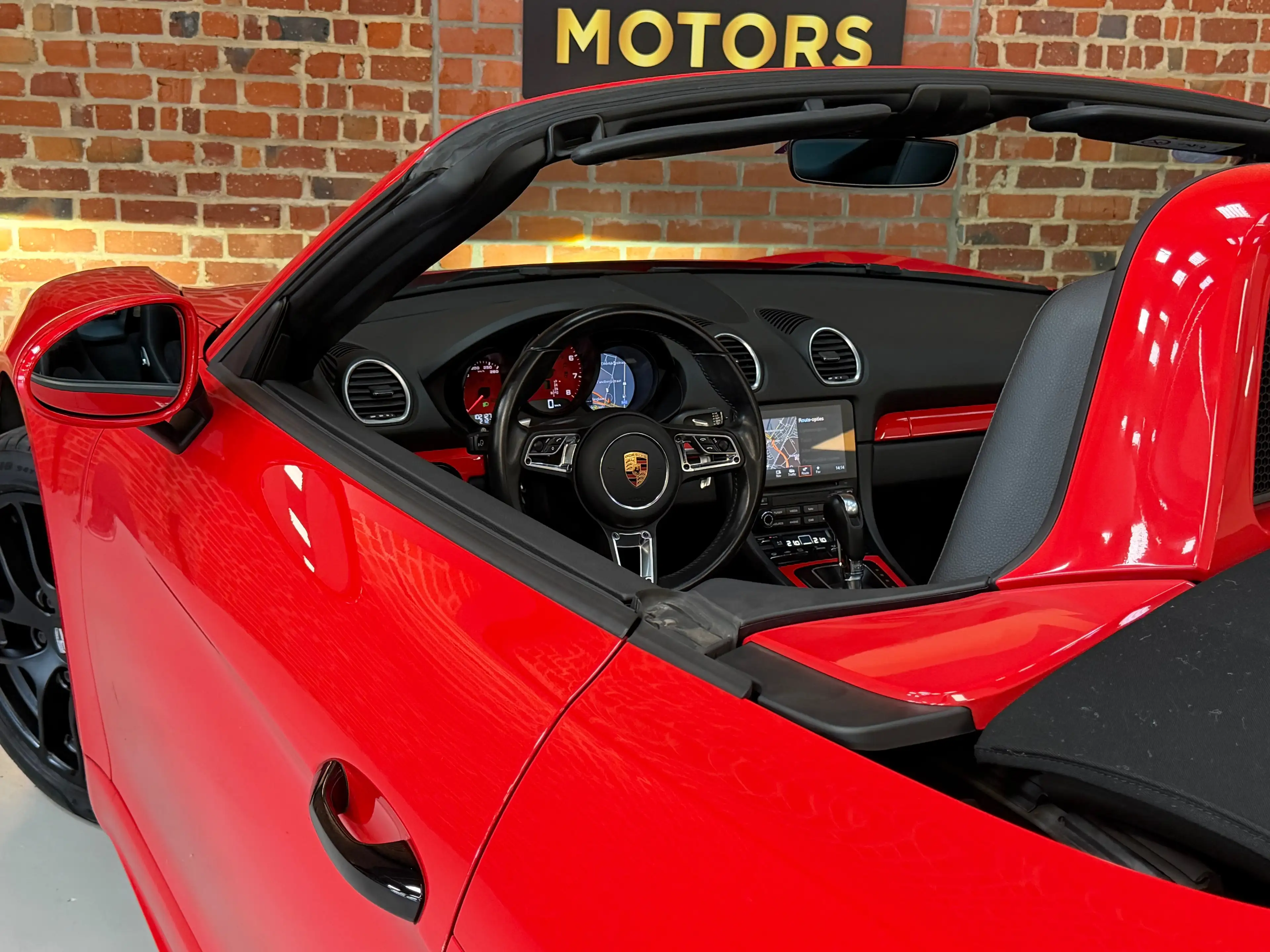 Porsche 718 Boxster 2.0 Turbo PDK *Service history Available* — photo 9