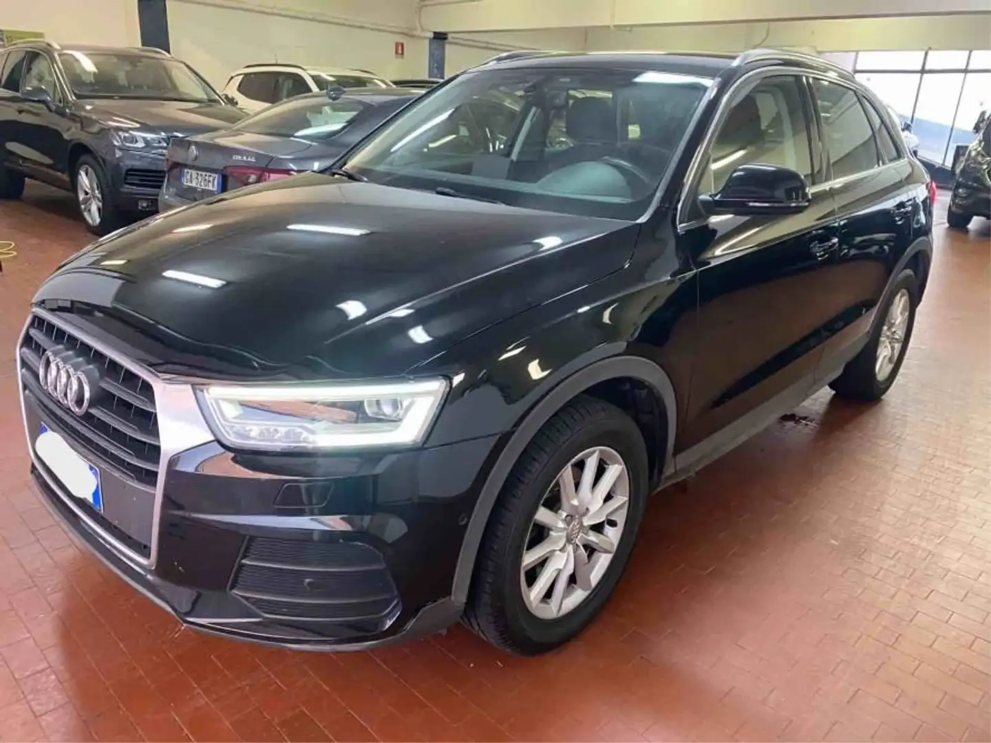 Audi Q3 Q3 I  1.4 tfsi 125cv NAVIGATORE PREZZO REALE Nero - 2