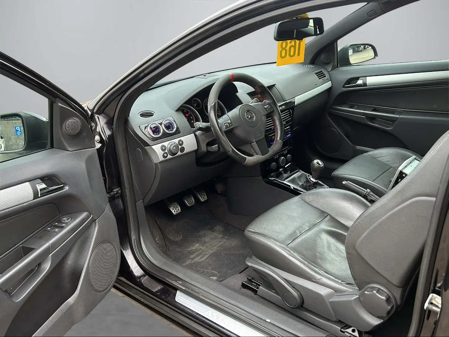 Opel Astra Sport 2.0 16V Turbo 1998 ccm Metallic Schwarz - 2