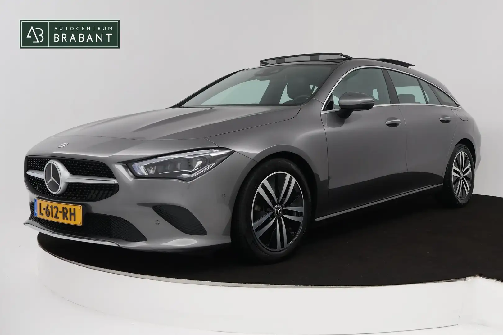 Mercedes-Benz CLA 200 Shooting Brake Business Solution Luxury (PANORAMAD Grijs - 1