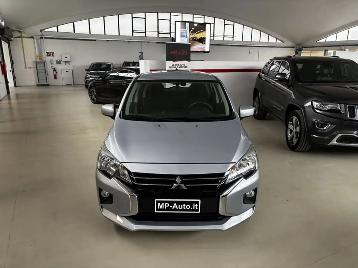 Mitsubishi Space Star 1.2 Benzina  OK NEOPATENTATI tua a 181,00 al mese Argent - 2