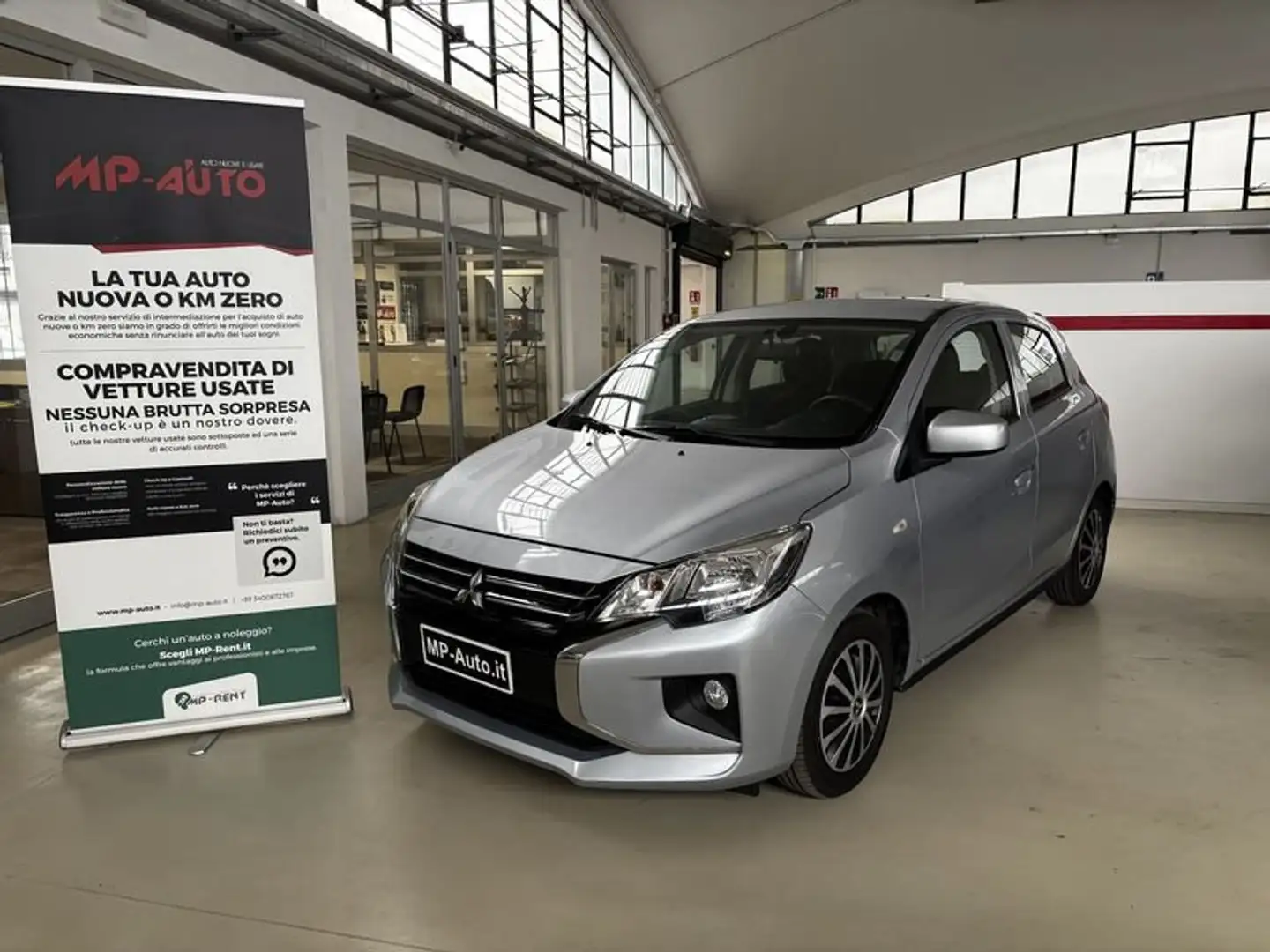 Mitsubishi Space Star 1.2 Benzina  OK NEOPATENTATI tua a 181,00 al mese Argent - 1