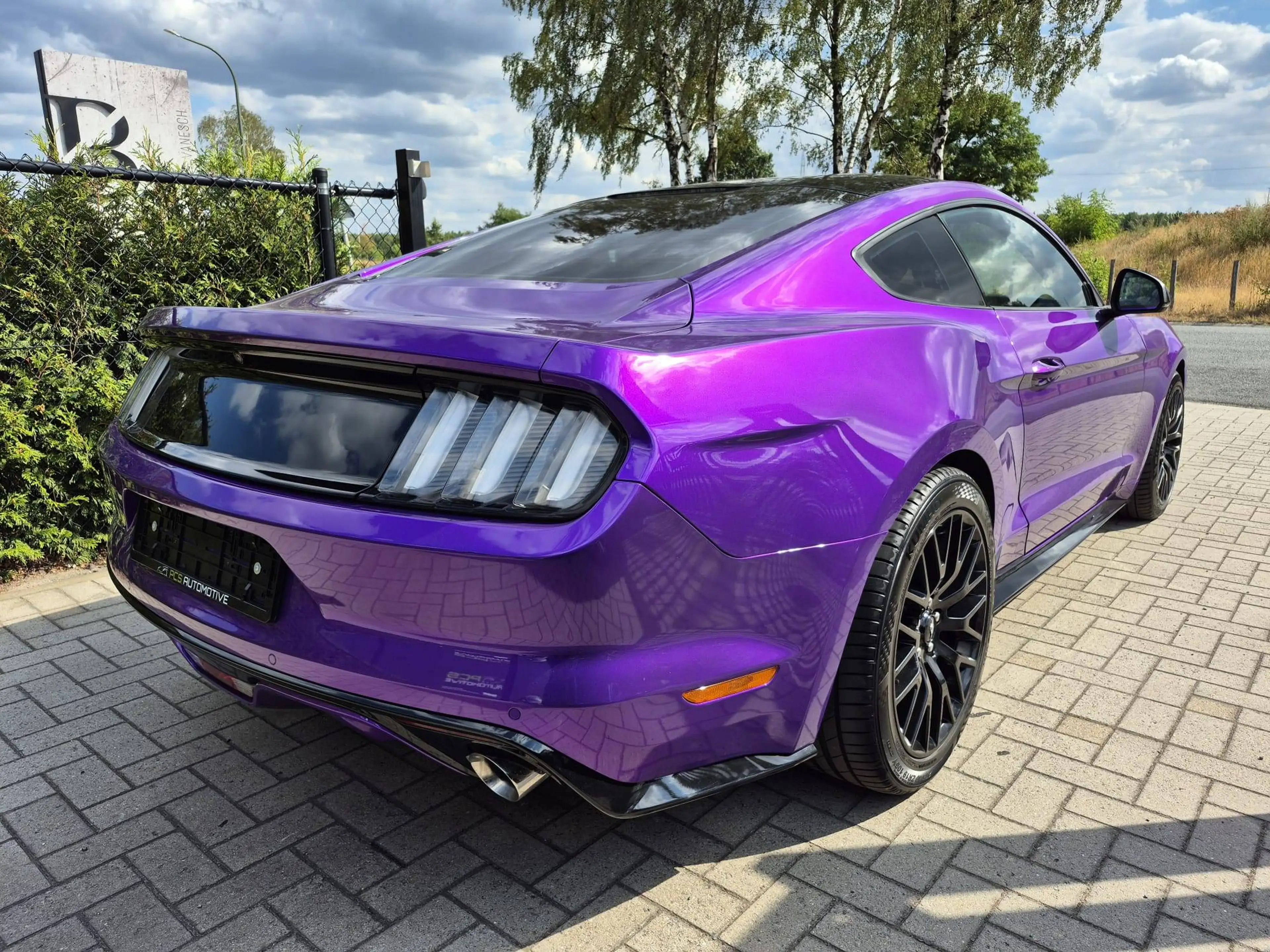 Ford Mustang EcoBoost / 2.3 Benzine / Automaat / 317 pk / 12 mnd Waarborg — photo 4