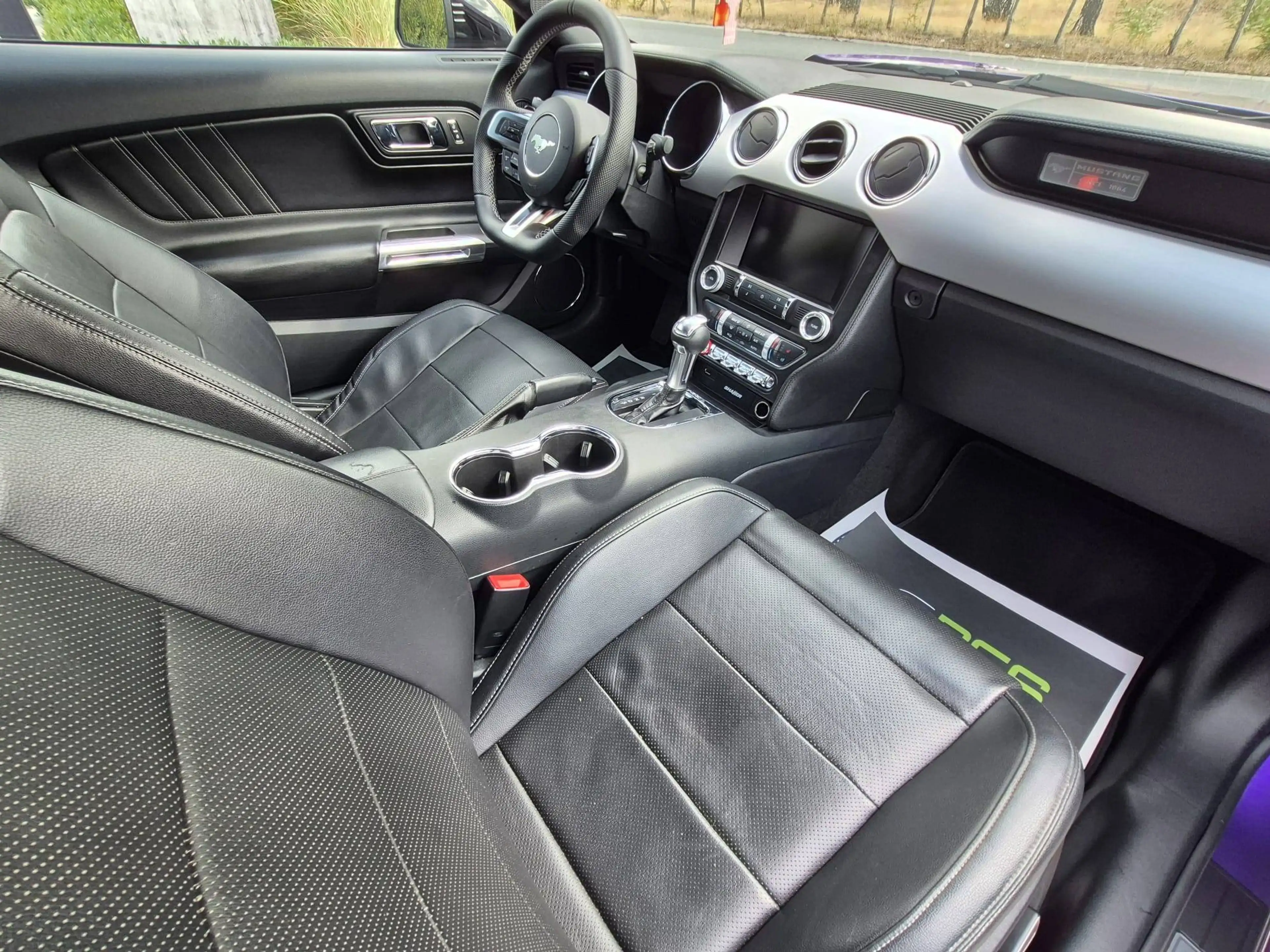 Ford Mustang EcoBoost / 2.3 Benzine / Automaat / 317 pk / 12 mnd Waarborg — photo 14