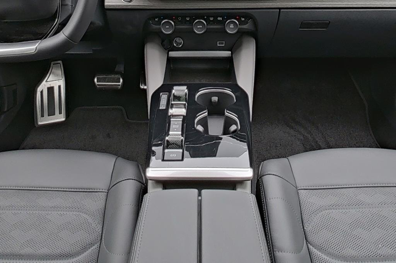 Citroen C5 X Plug-In-Hybrid 225 S&S ë-EAT8 Max — photo 10