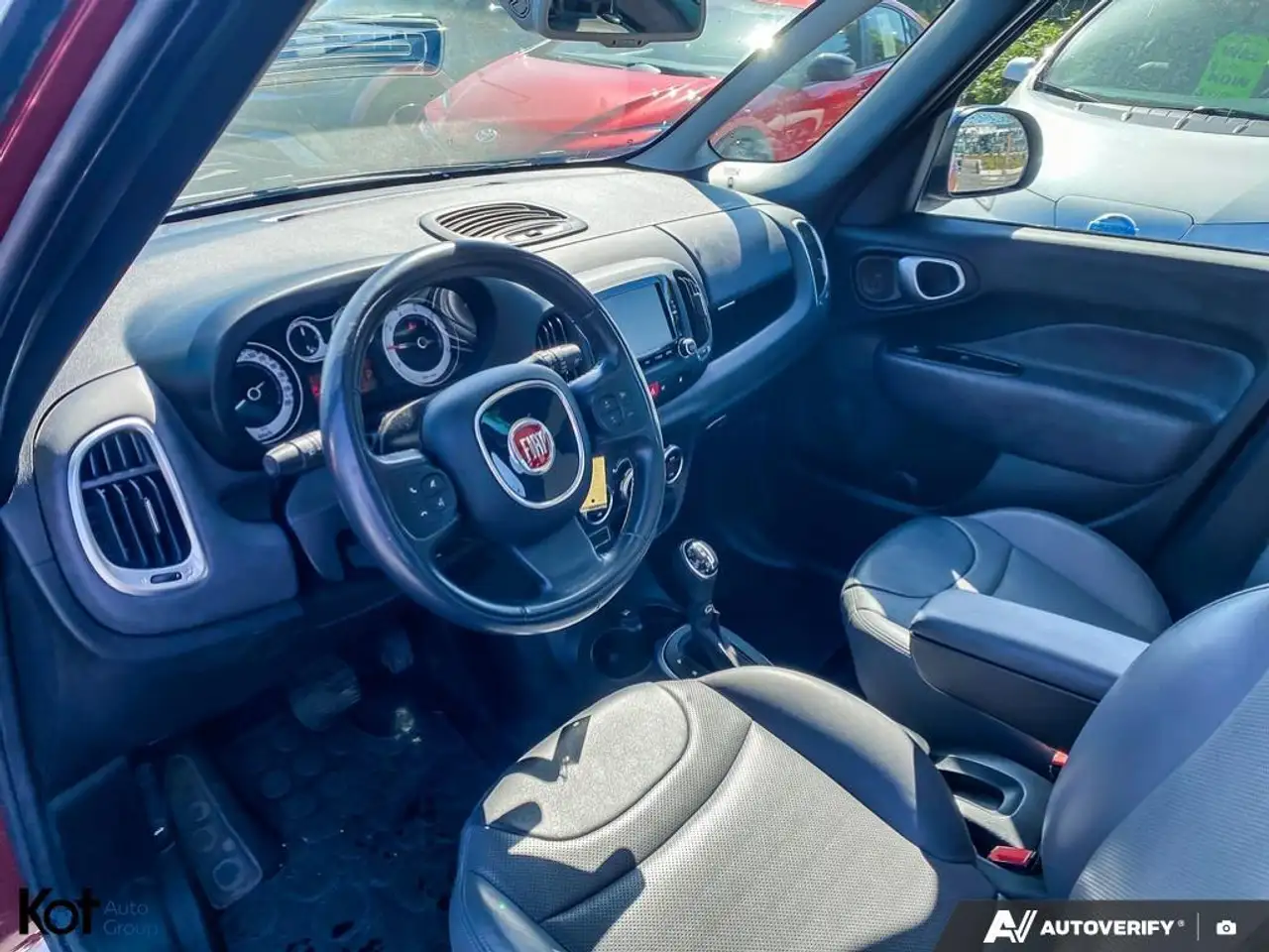 Fiat 500L снимка Fiat 500L