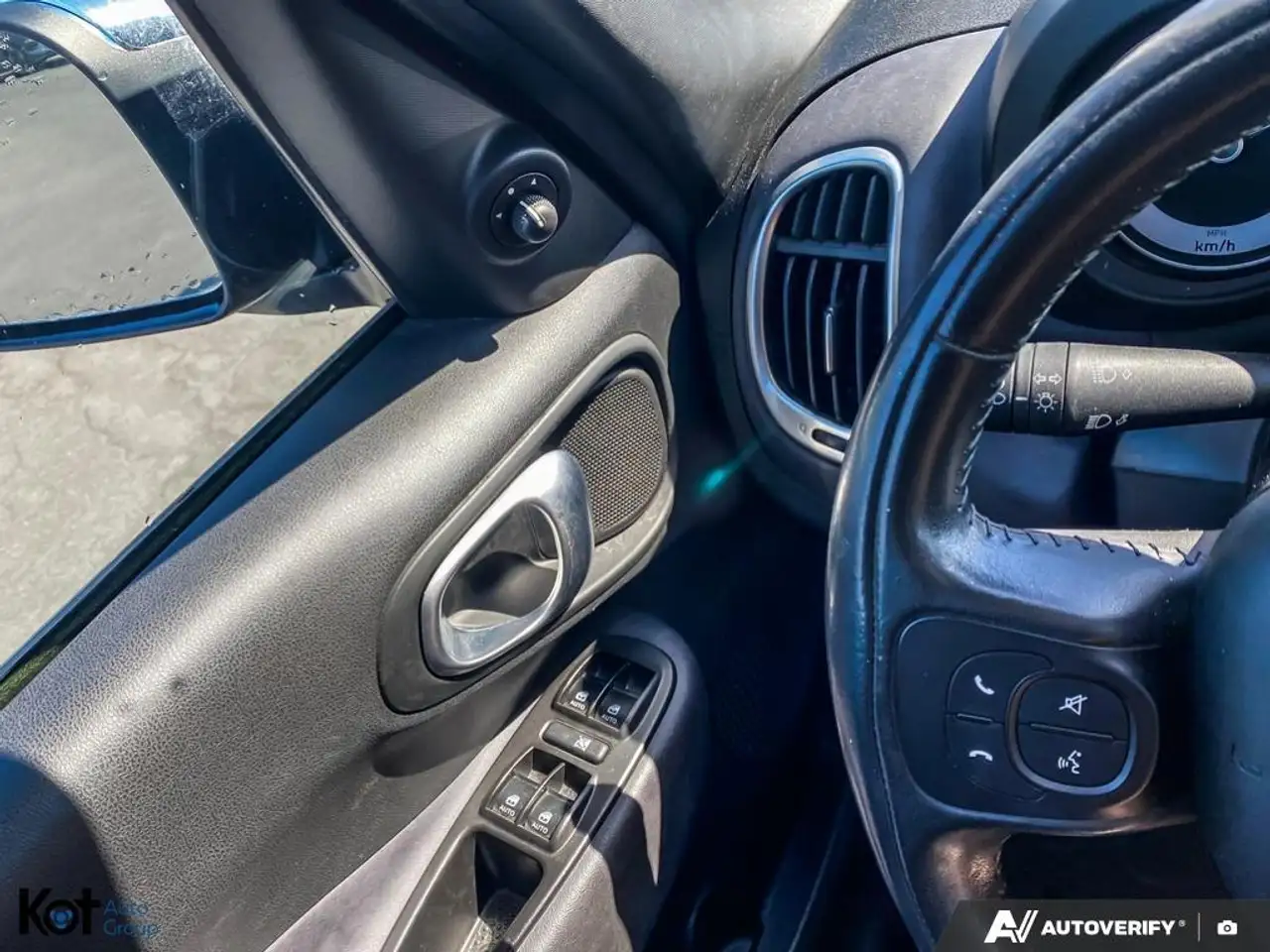 Fiat 500L снимка Fiat 500L