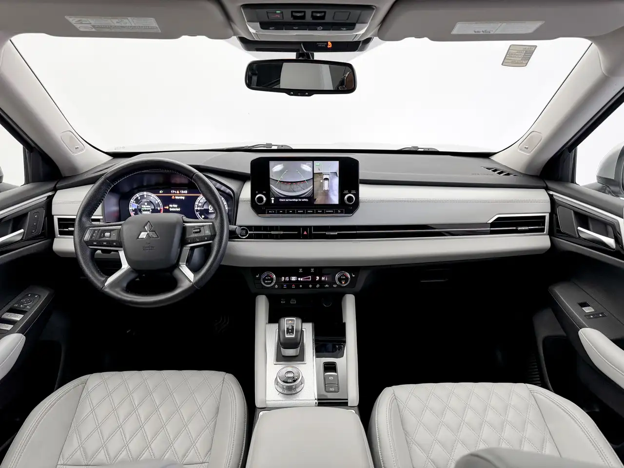Mitsubishi Outlander снимка Mitsubishi Outlander