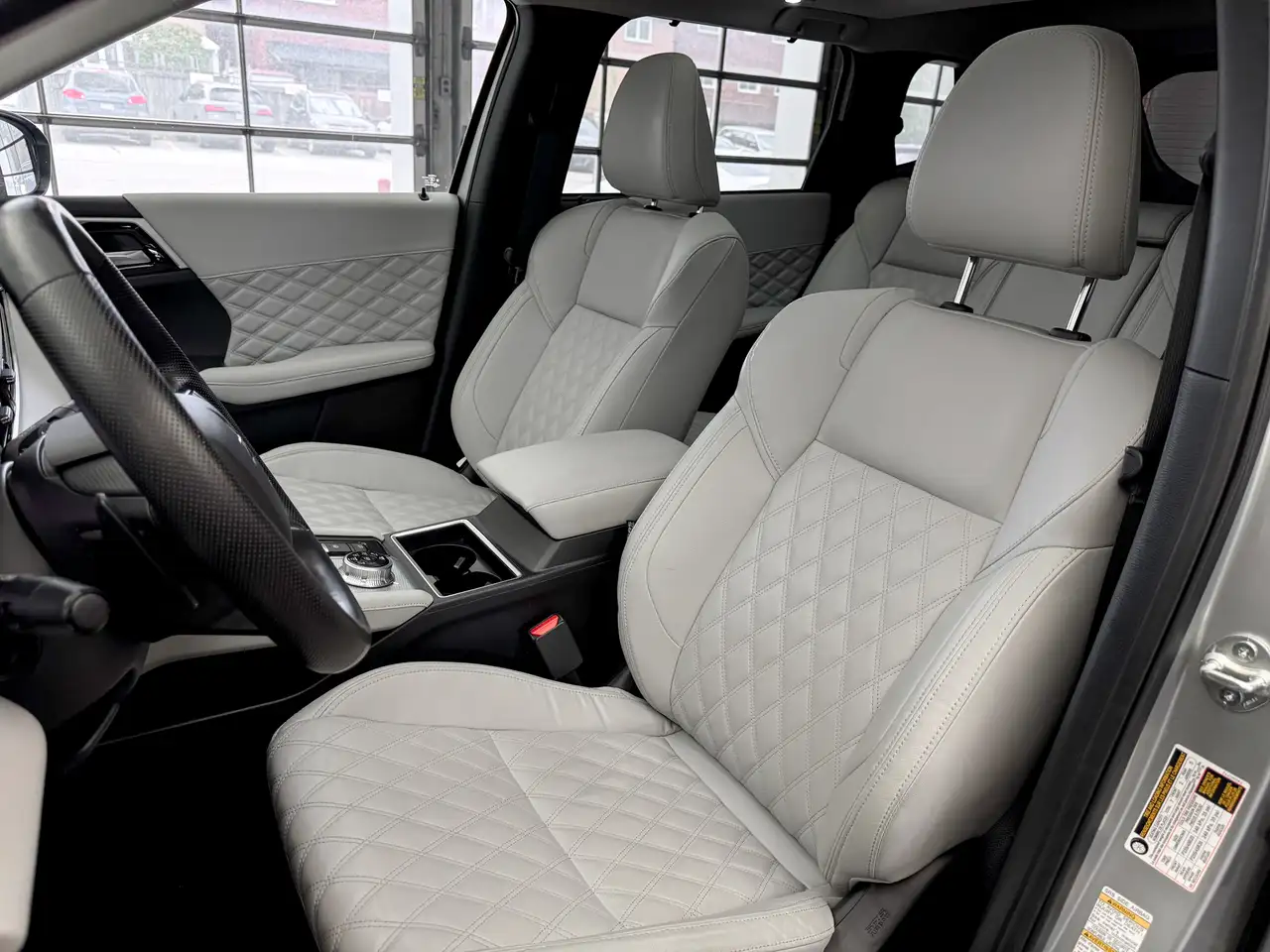 Mitsubishi Outlander снимка Mitsubishi Outlander