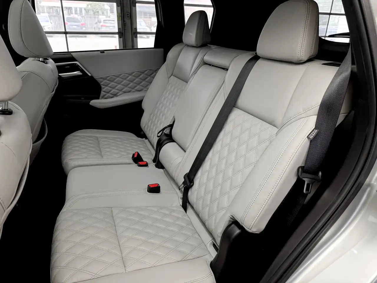 Mitsubishi Outlander снимка Mitsubishi Outlander