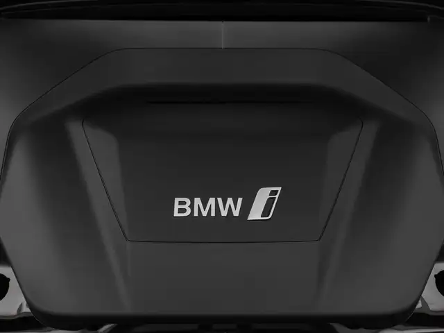 BMW Ix1 view 18