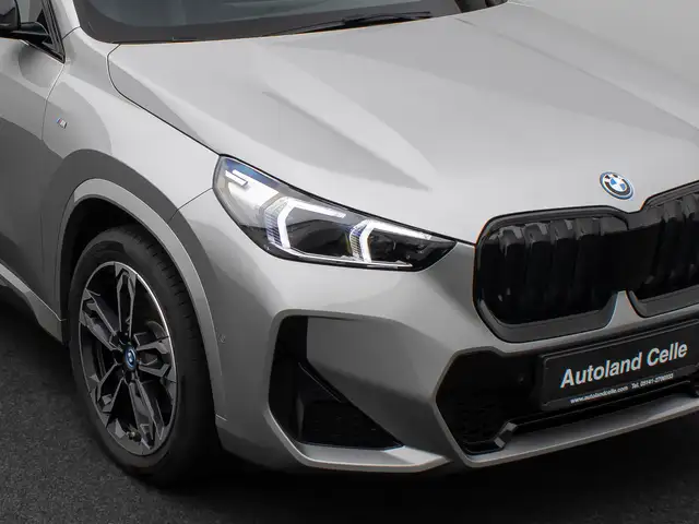 BMW Ix1 view 17