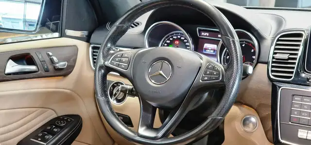 Mercedes-Benz Gle view 13