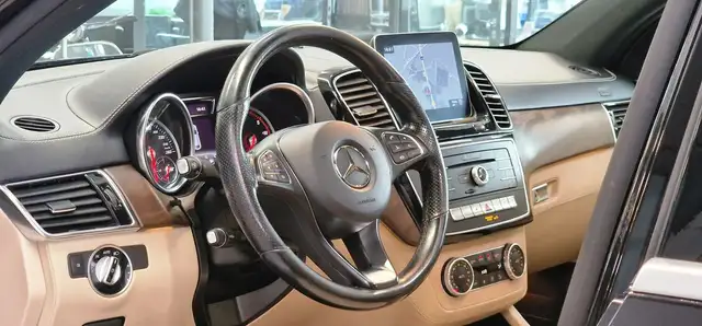 Mercedes-Benz Gle view 12
