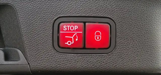 Mercedes-Benz Gle view 10