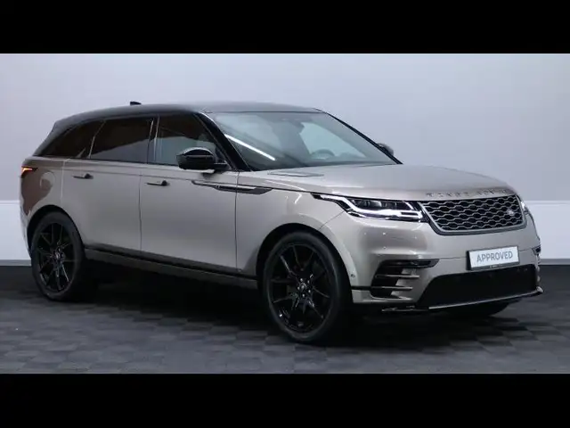 Land Rover Range Rover Velar view 3