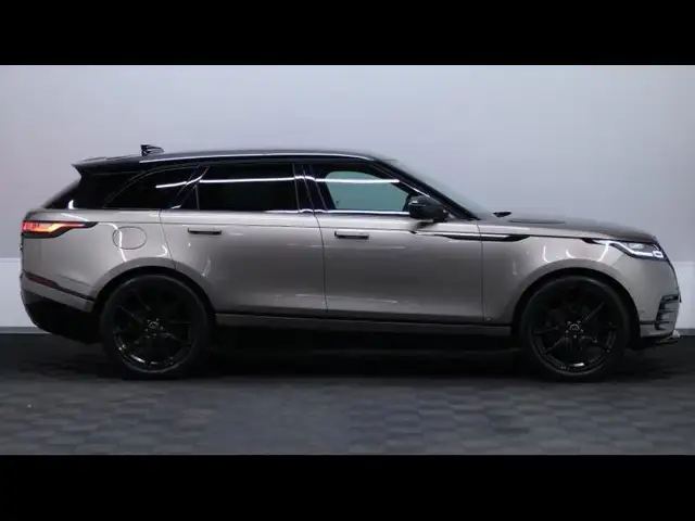Land Rover Range Rover Velar view 4
