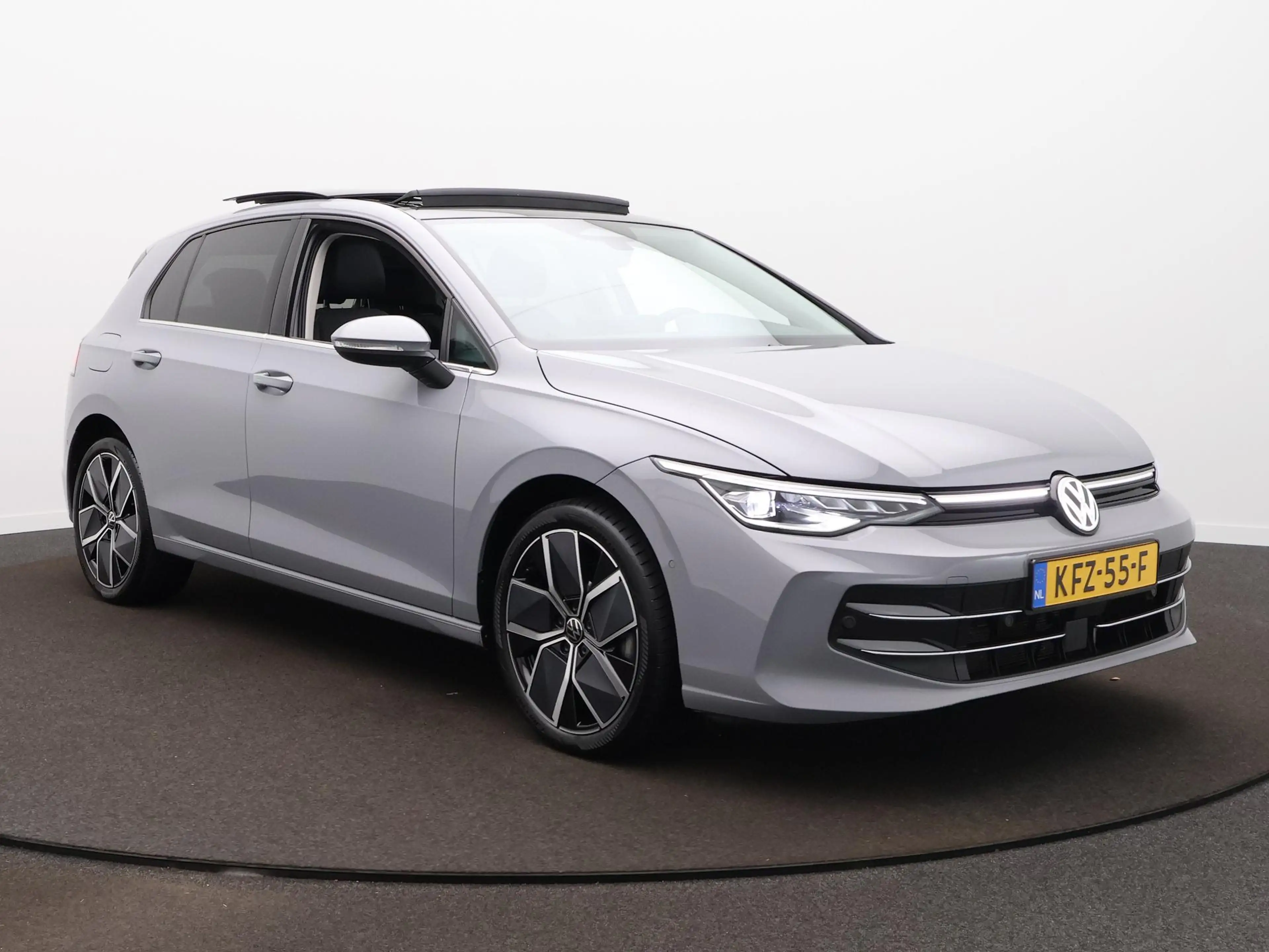 Volkswagen Golf 1.5 eHybrid Style Edition | Panodak | Camera | Tre — photo 3