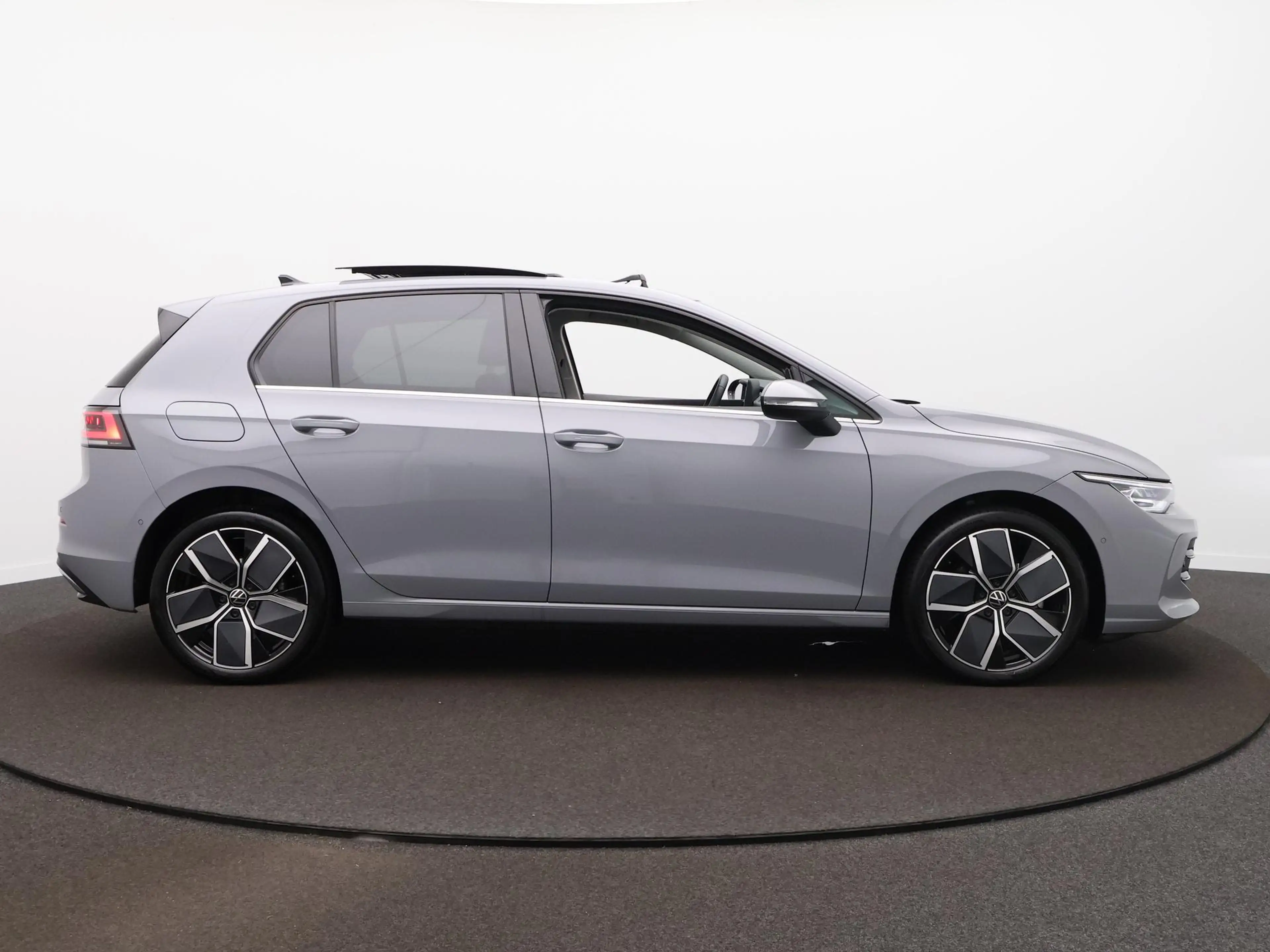 Volkswagen Golf 1.5 eHybrid Style Edition | Panodak | Camera | Tre — photo 5
