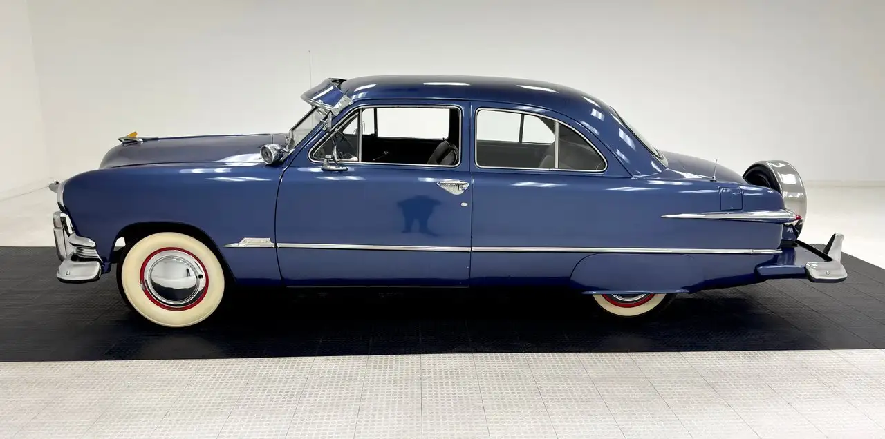 Ford Deluxe, foto 2