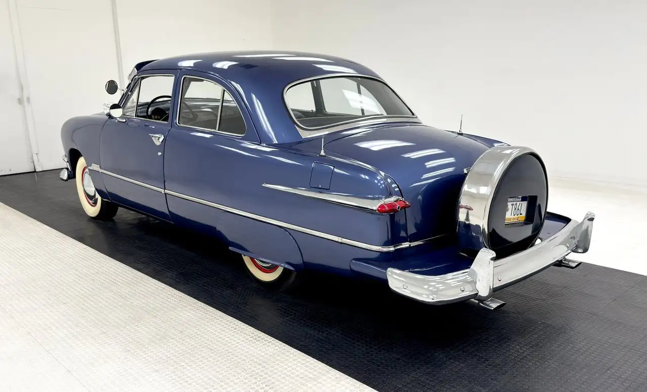 Ford Deluxe, foto 3