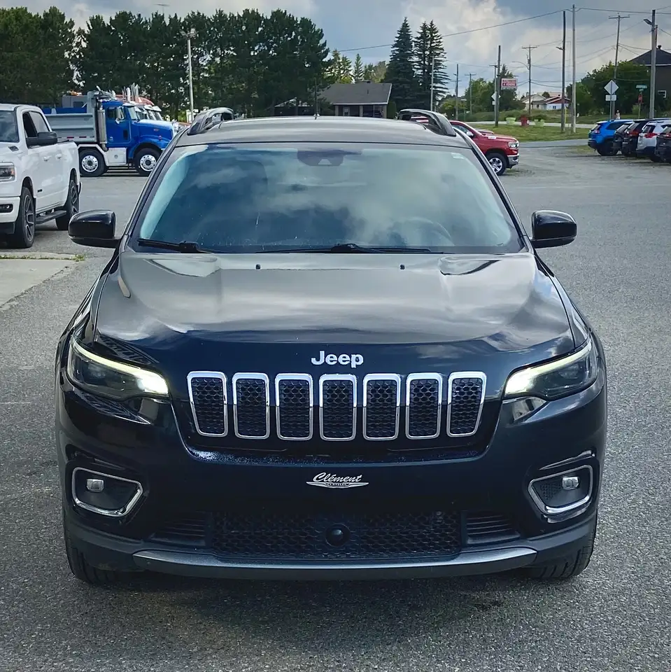 Jeep Cherokee снимка Jeep Cherokee