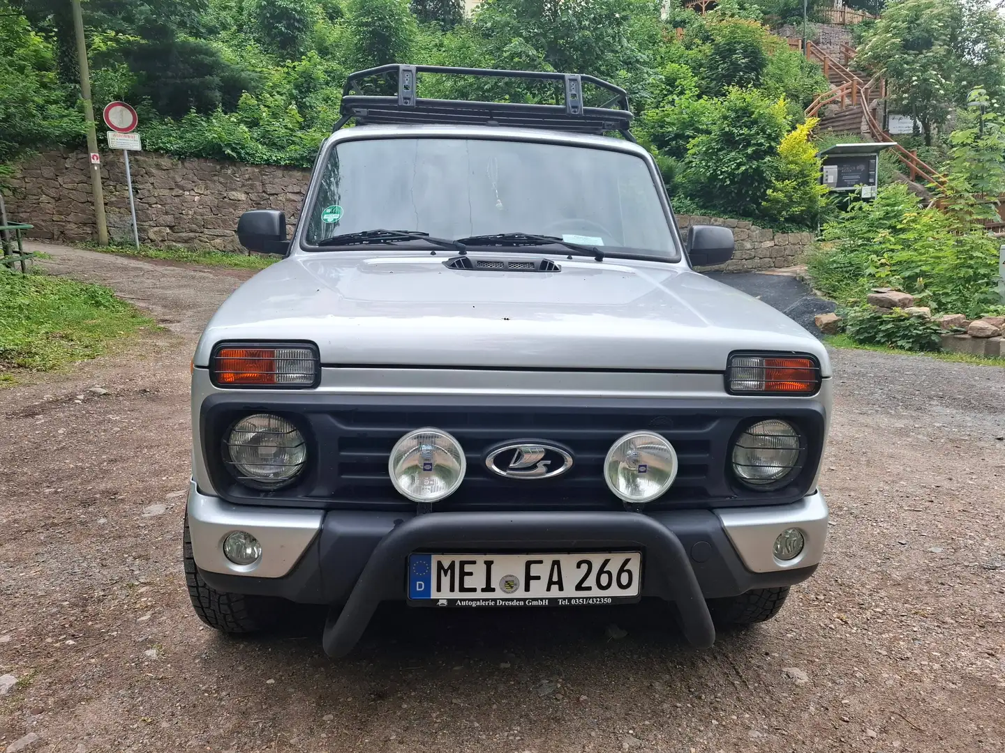 Lada Niva Niva Legend 4x4 Silber - 2