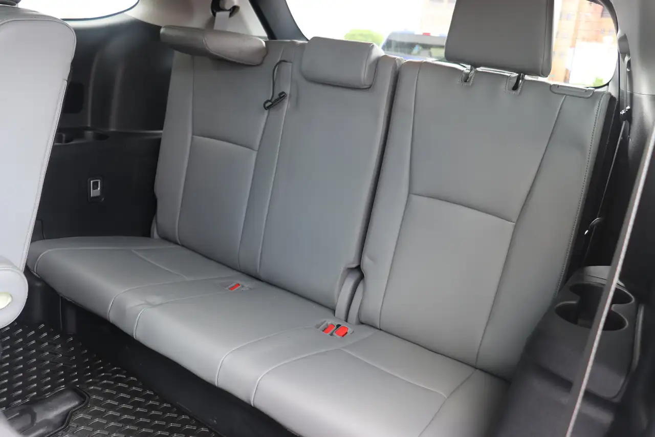 Toyota Highlander снимка Toyota Highlander