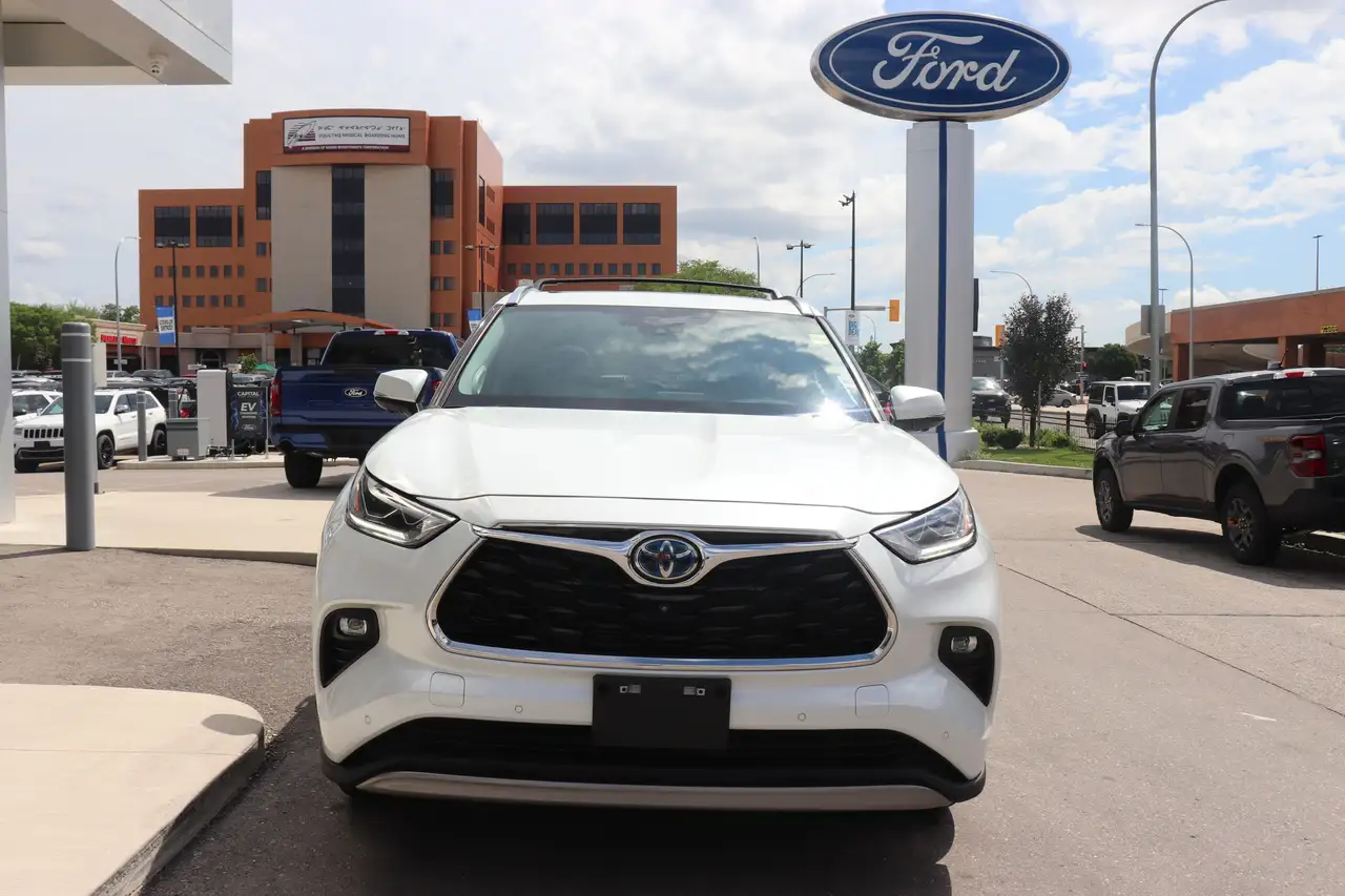 Toyota Highlander снимка Toyota Highlander
