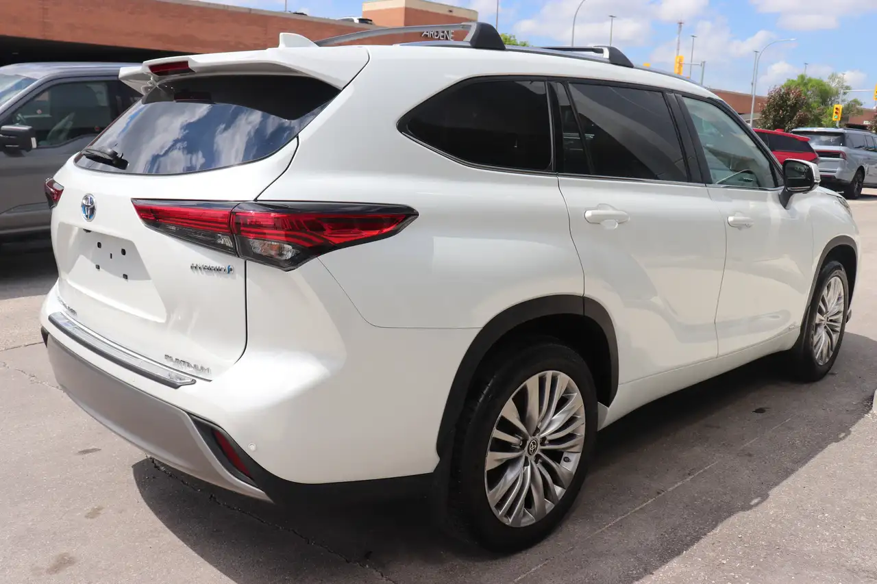 Toyota Highlander снимка Toyota Highlander