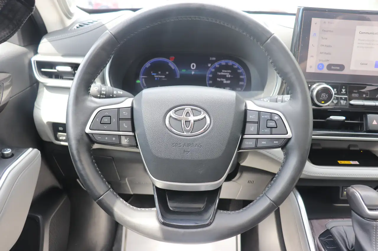 Toyota Highlander снимка Toyota Highlander