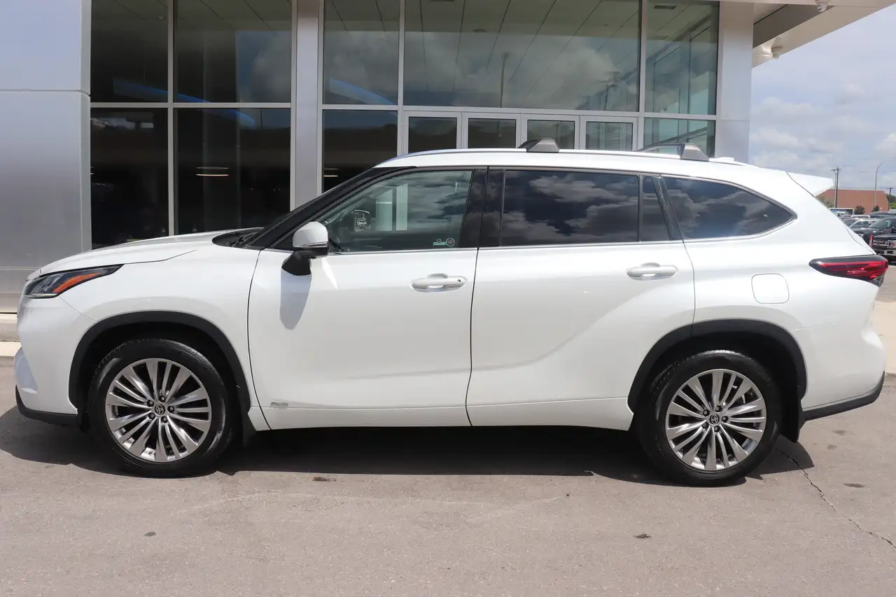 Toyota Highlander снимка Toyota Highlander