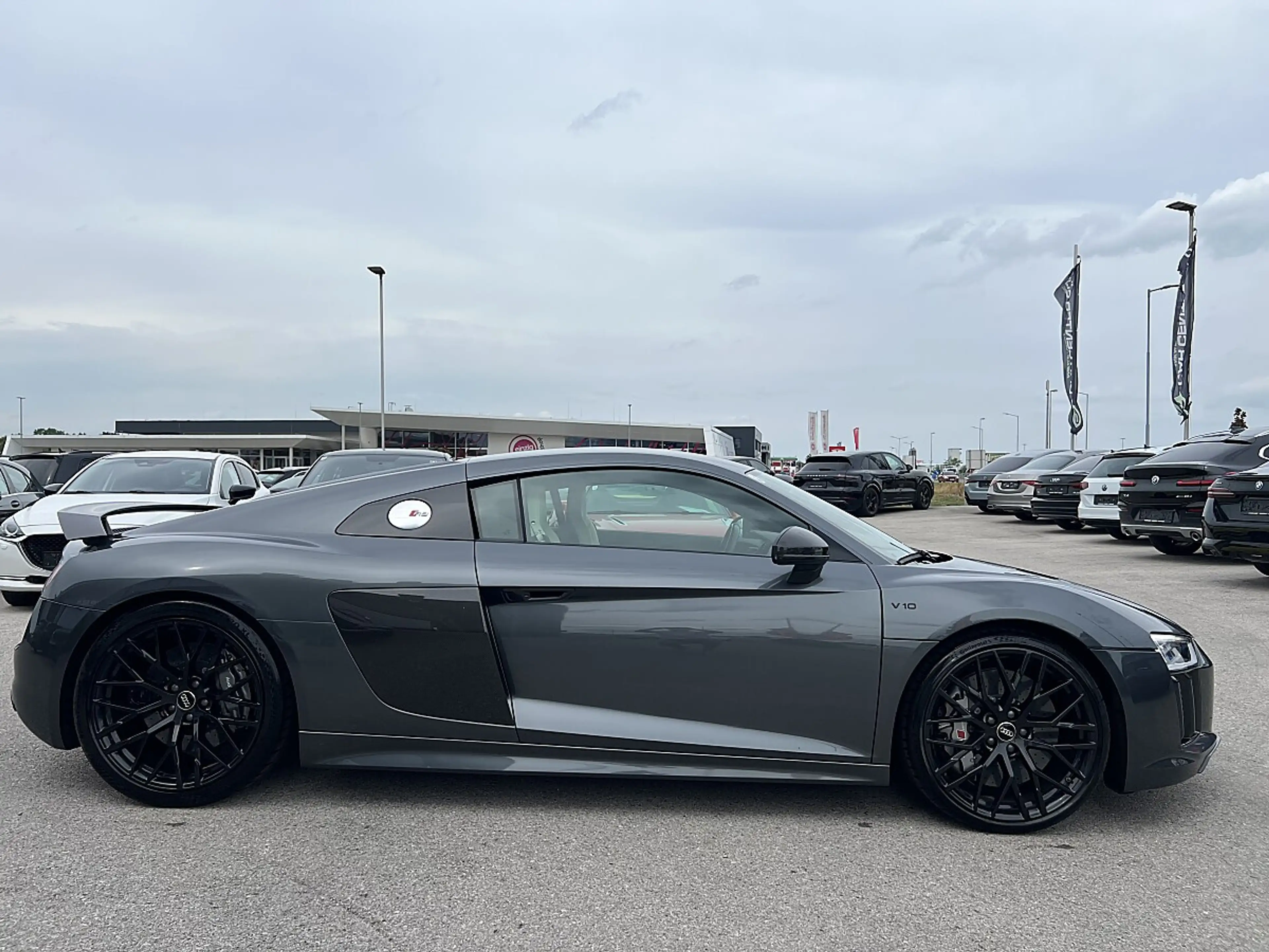 Audi R8 Coupé plus 5,2 FSI quattro S-tronic — photo 4