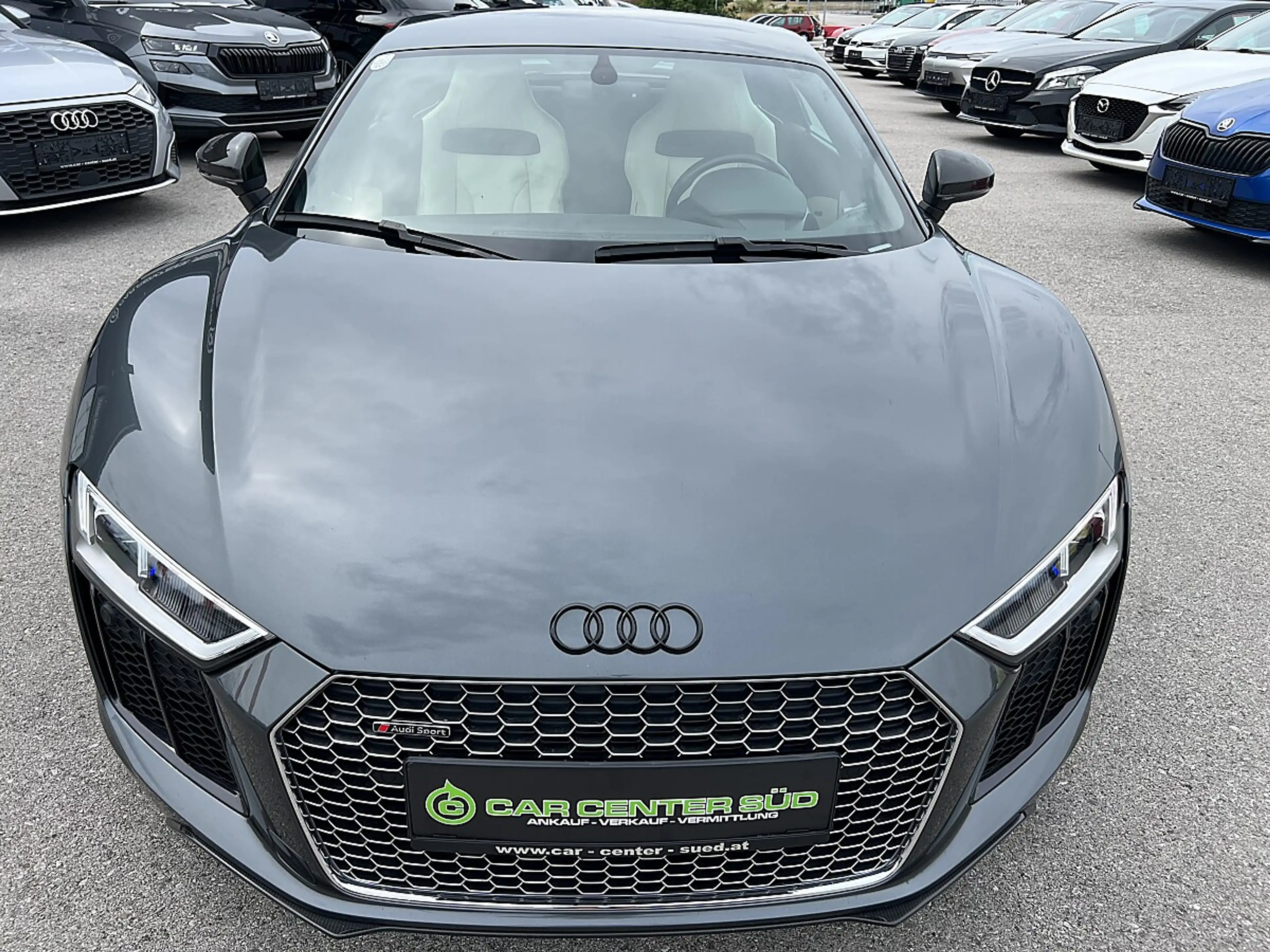 Audi R8 Coupé plus 5,2 FSI quattro S-tronic — photo 11
