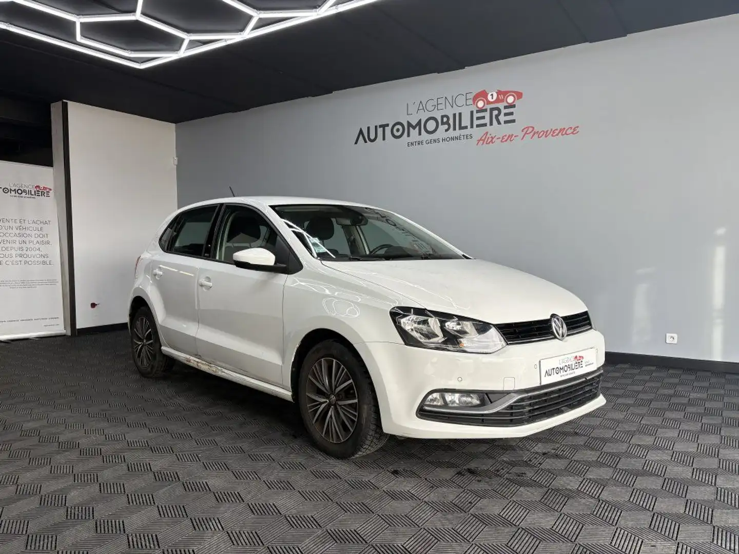 Volkswagen Polo V - 1.2 TSI 90 CV - Finition Match Weiß - 1
