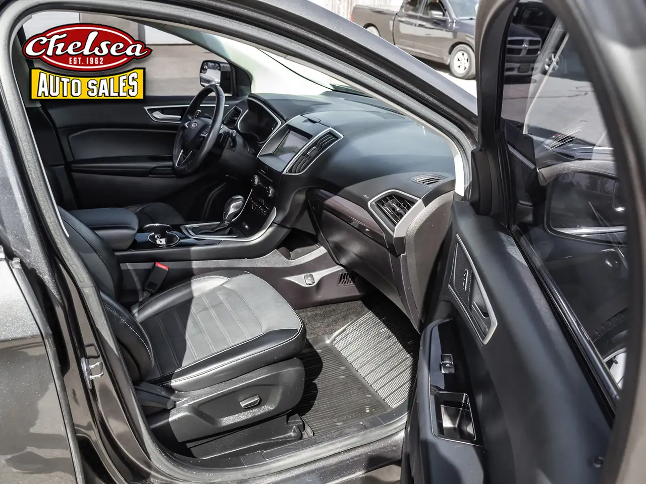 Ford Edge photo Ford Edge
