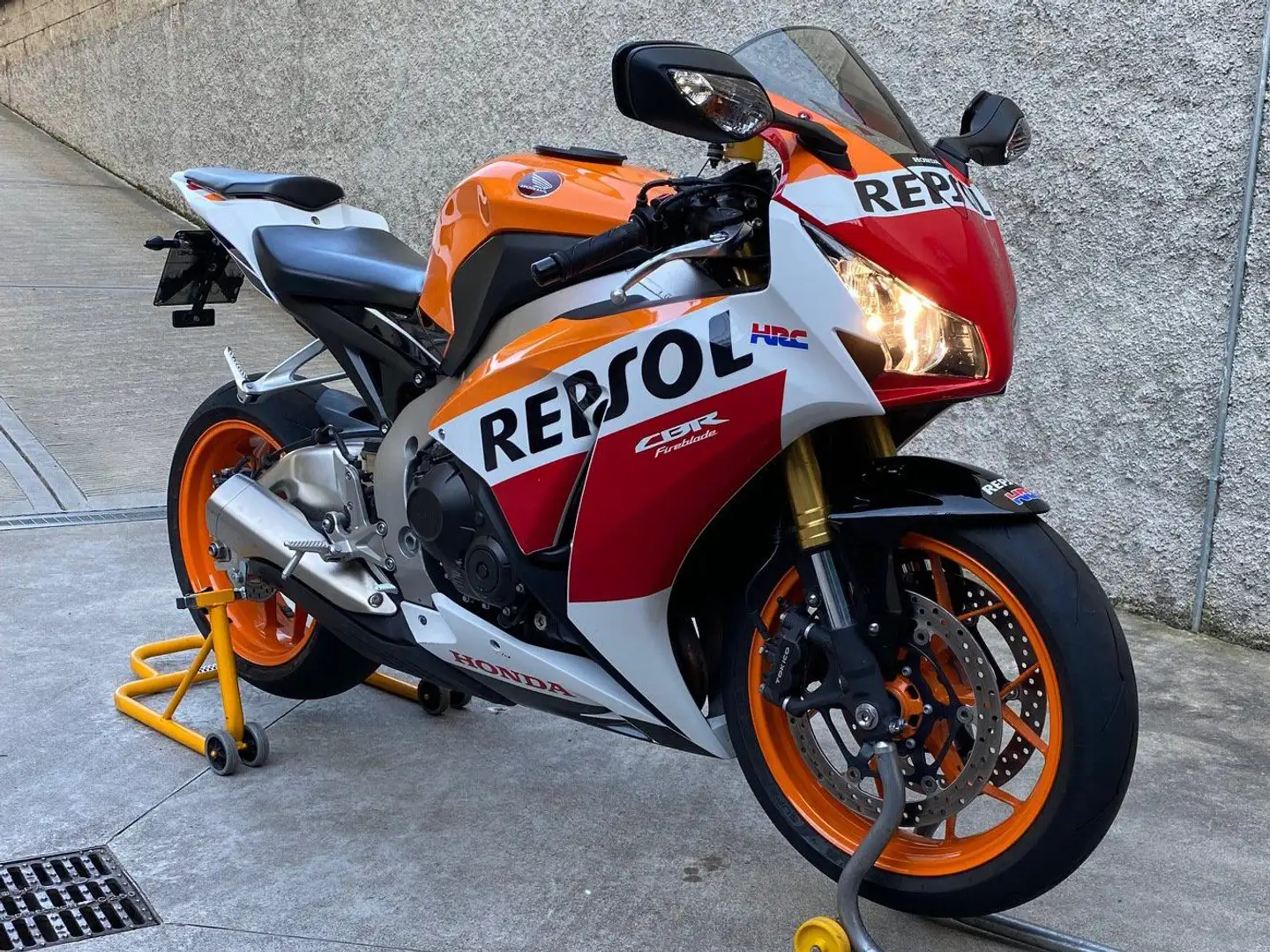 Honda CBR 1000 Repsol - 2