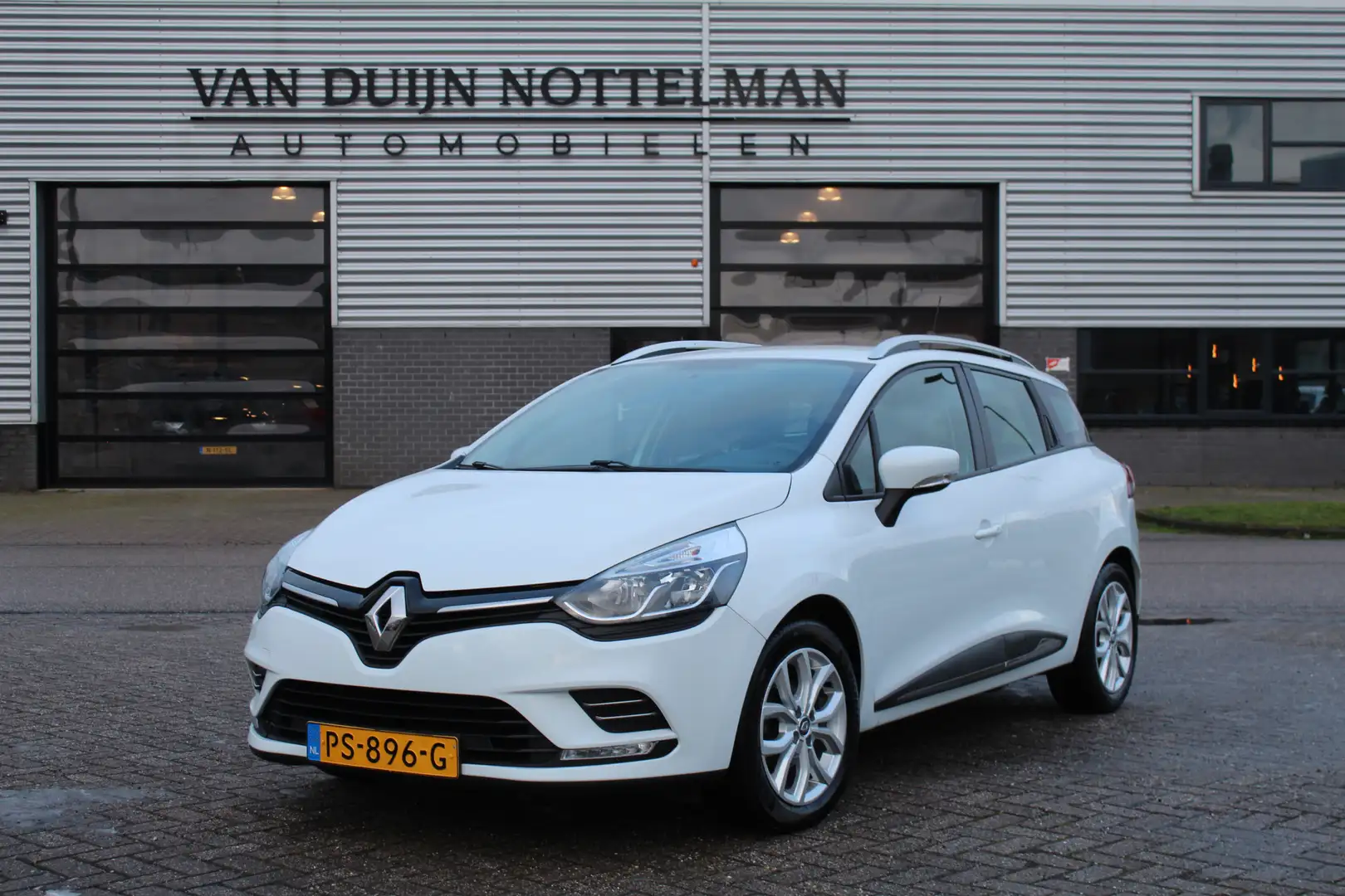 Renault Clio Estate 1.2 TCe Zen / Navigatie / Automaat / N.A.P. Weiß - 1