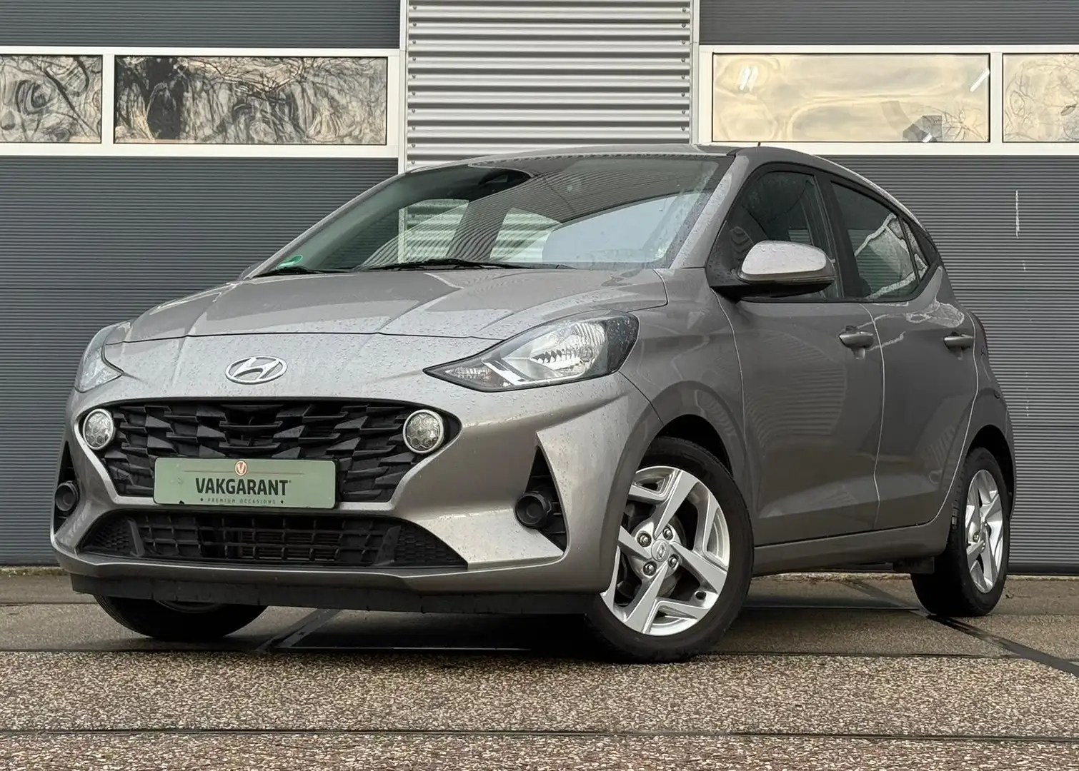 Hyundai i10 1.0 Comfort Smart |Stoel/Stuurverw. |Carplay |Crui Grijs - 1