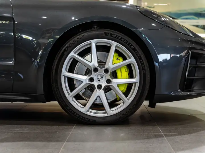 Porsche Panamera 2025, foto 30
