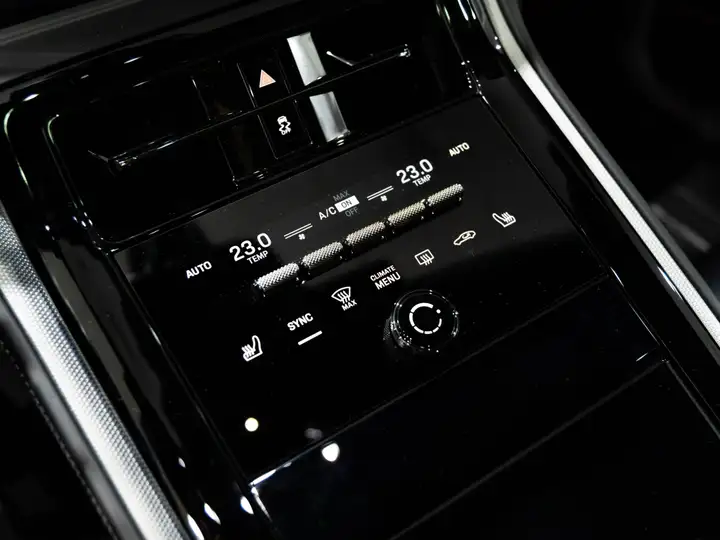 Porsche Panamera 2025, foto 42
