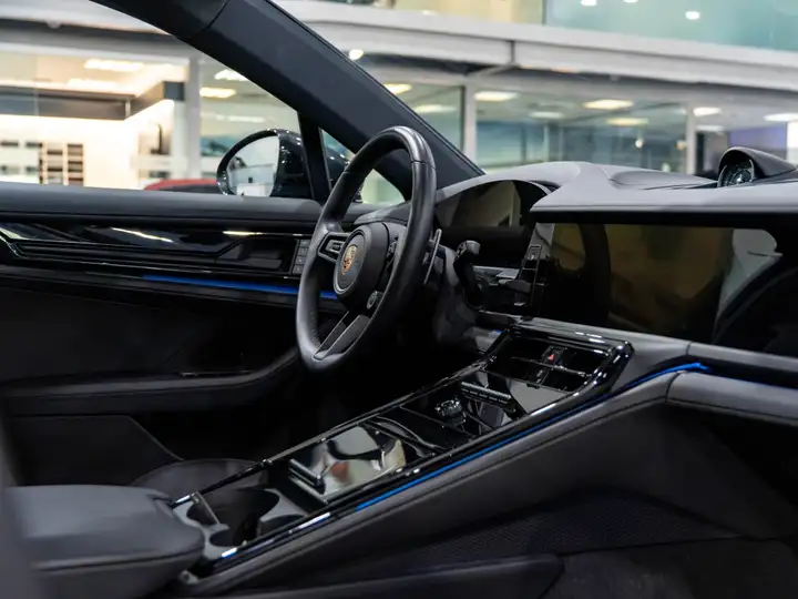 Porsche Panamera 2025, foto 22