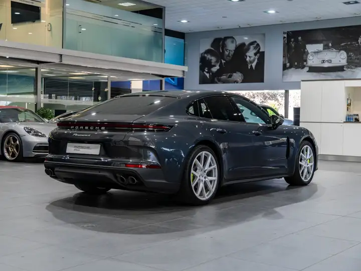 Porsche Panamera 2025, foto 5