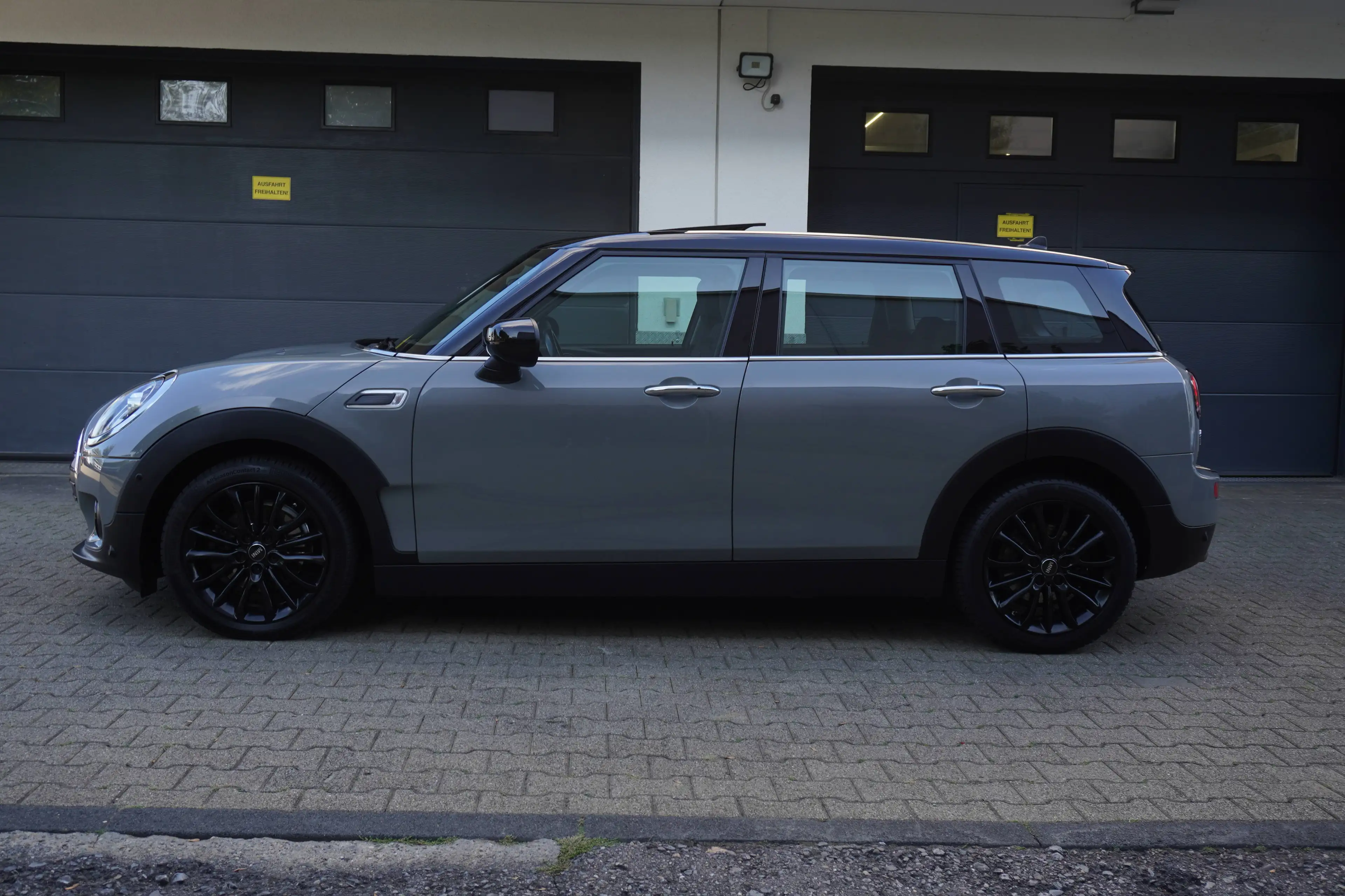 MINI Cooper Clubman Cooper 1.6 Aut. KLIMA+tLEDER+NAVI+PANORAMA+PDC+ALU+TEMPOMAT — photo 4