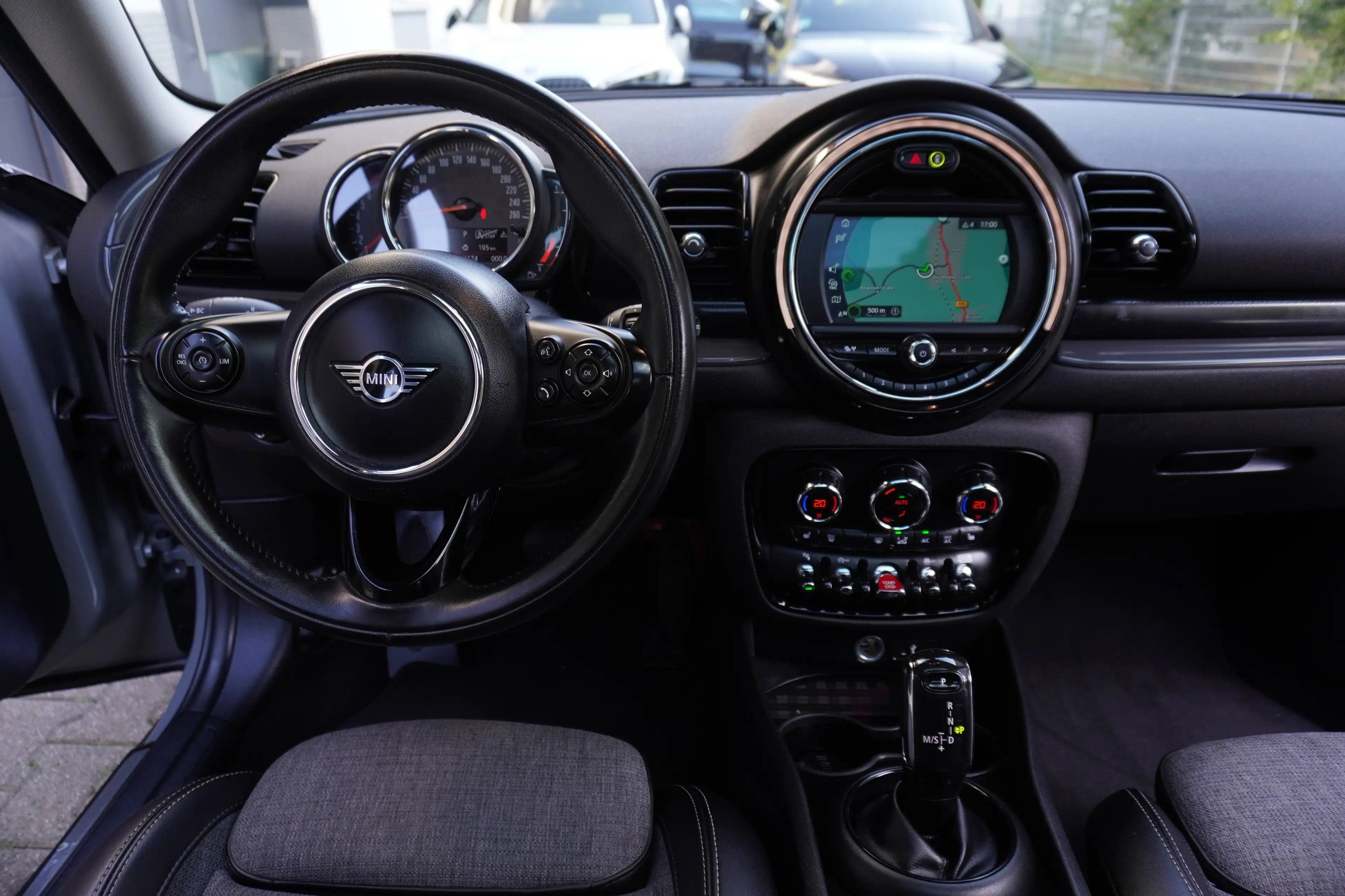 MINI Cooper Clubman Cooper 1.6 Aut. KLIMA+tLEDER+NAVI+PANORAMA+PDC+ALU+TEMPOMAT — photo 12