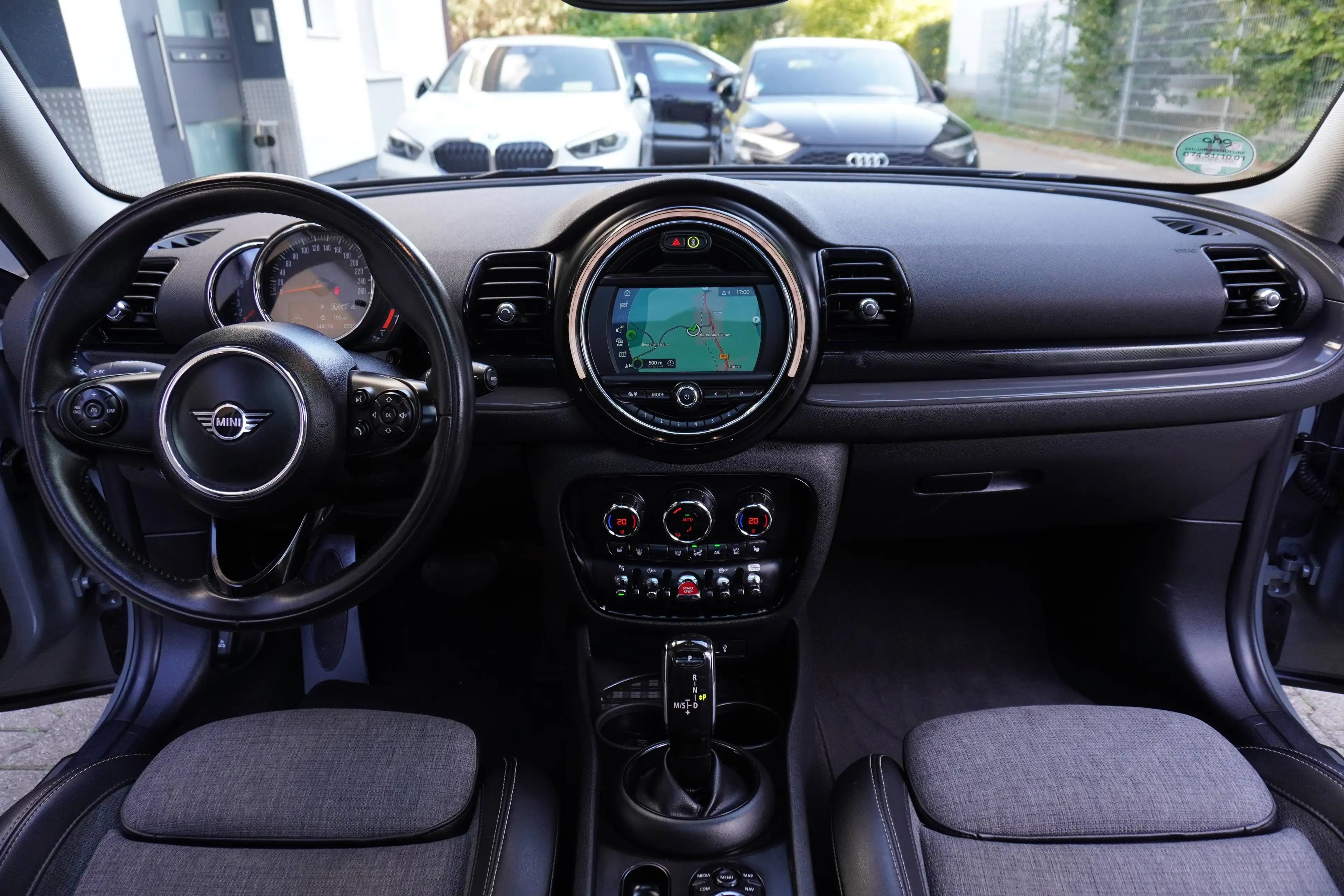 MINI Cooper Clubman Cooper 1.6 Aut. KLIMA+tLEDER+NAVI+PANORAMA+PDC+ALU+TEMPOMAT — photo 11
