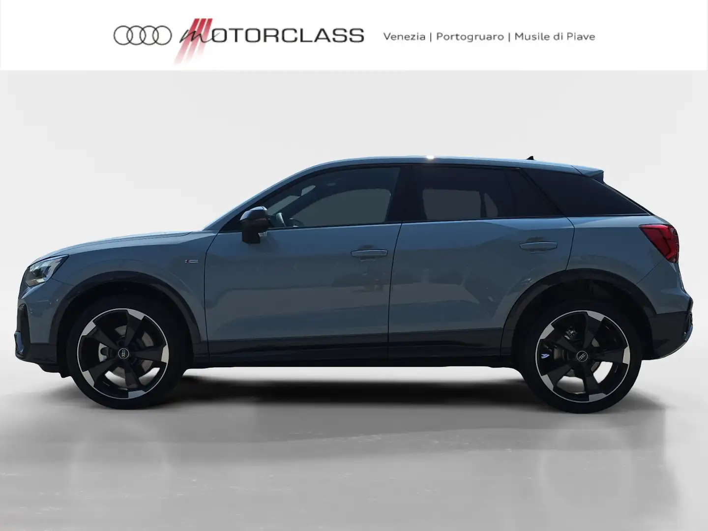 Audi Q2 35 2.0 tdi identity black s tronic Grigio - 2