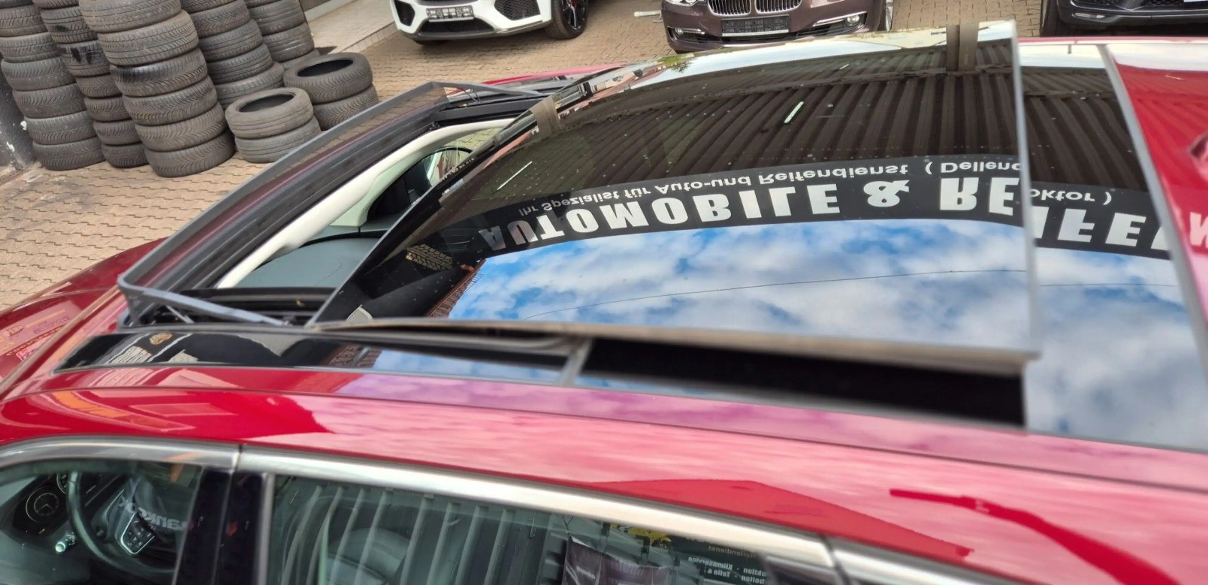 Jaguar F-Pace F-PACE 3,0d Portfolio AWD/Voll-AHK-PANO-1.Hand — photo 12