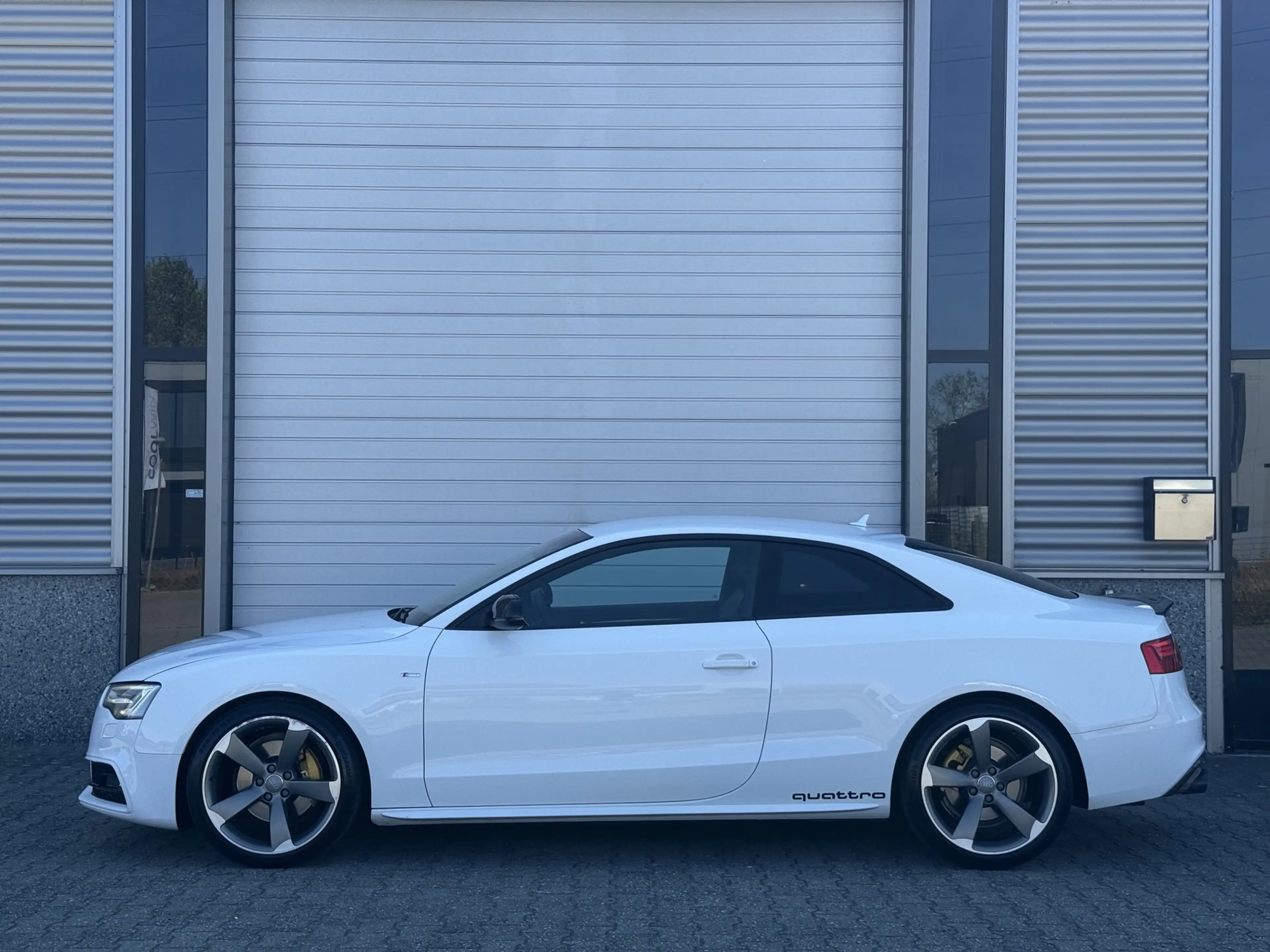 Audi A5 Coupé 2.0 TFSI quattro S-line Xenon Milltek uitlaa — photo 3