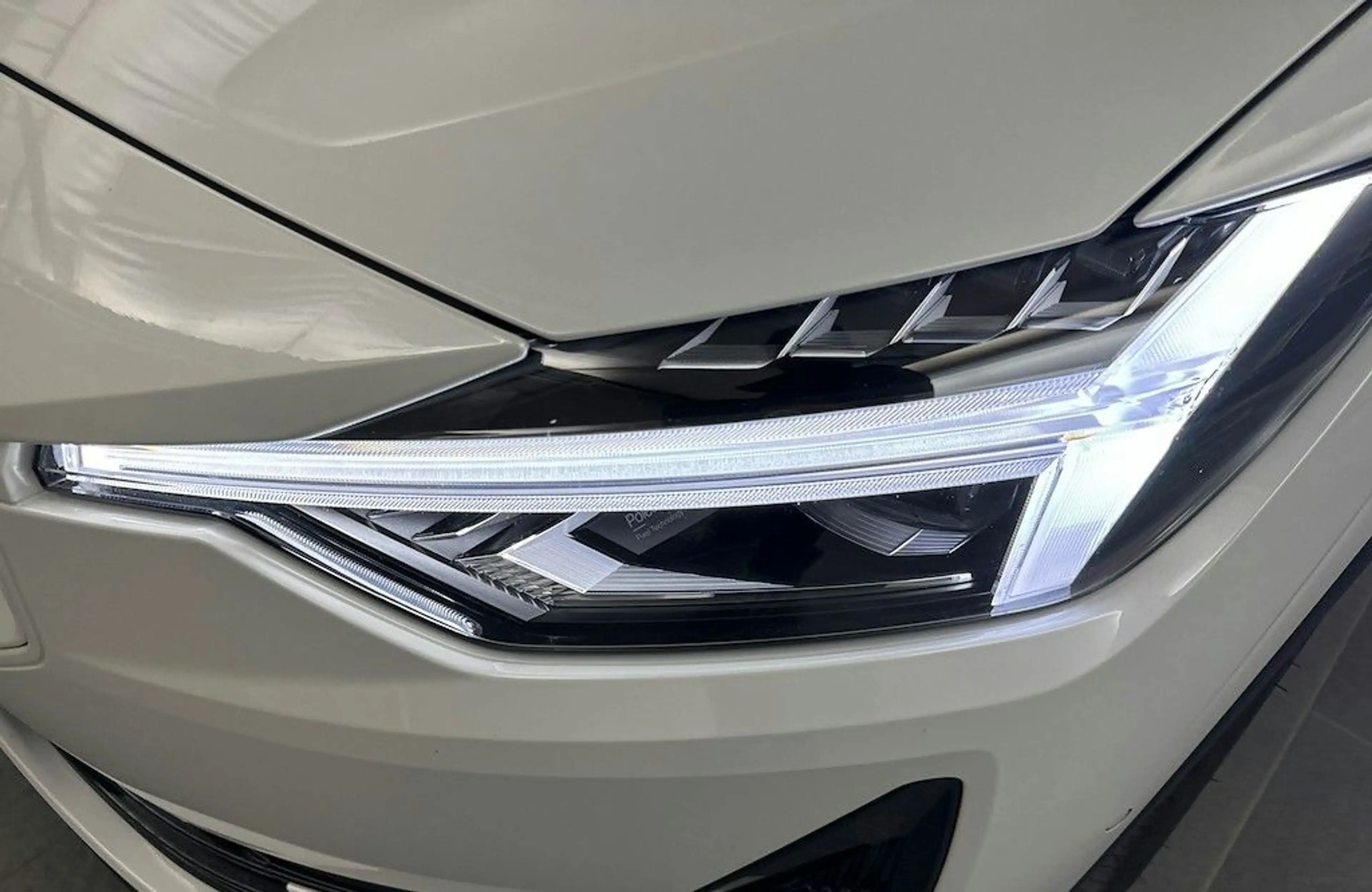 Polestar 2 Long Range Dual # Pilot + Plus # weiß metallic — photo 5